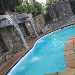 casa-mobiliada-com-piscina-3-minutos-das-melhores-praia.cabofriohotels.org/